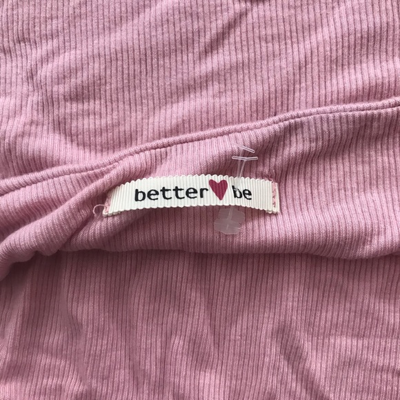 Better be crop top - Picture 3 of 3